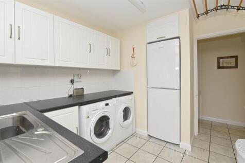 Utility Room  .jpg