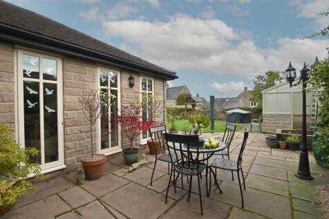 Rear garden from patio.jpg
