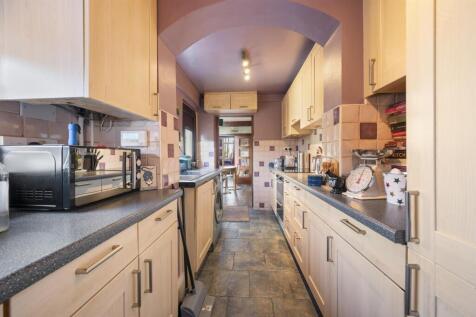 Kitchen towards Dining Room.jpg