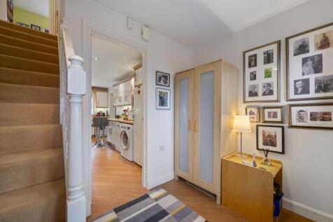 Entrance Hallway.jpg