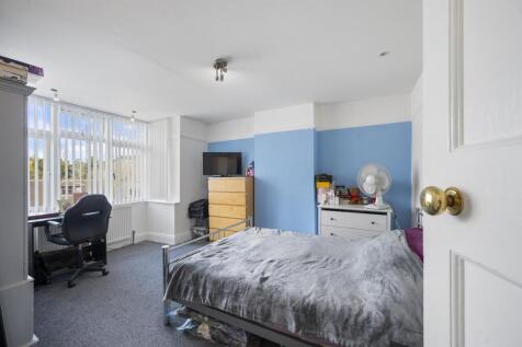 Bedroom One.jpg