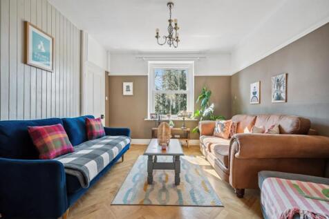 Sitting Room  .jpg