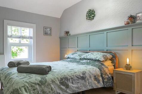 Bedroom One.jpg