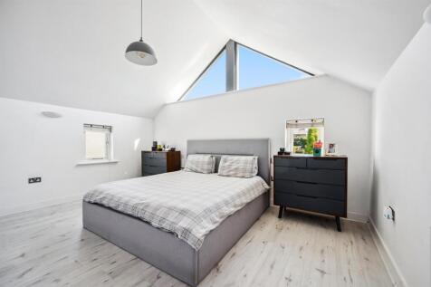Bedroom One.jpg