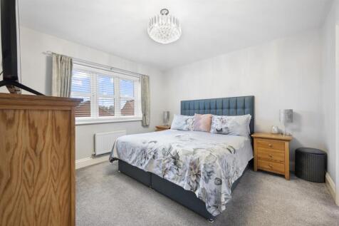 Bedroom One.jpg