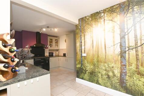 Kitchen - feature wall.jpg
