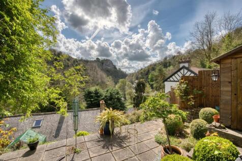 Garden - view over rooftops.jpg