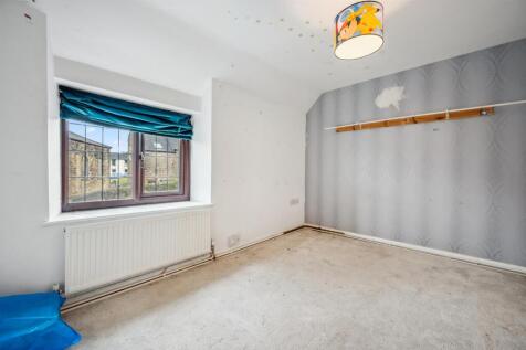 Bedroom One.jpg