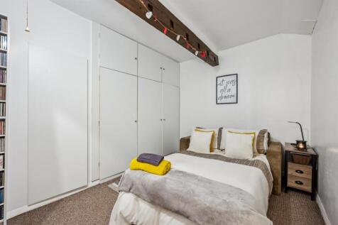 Bedroom One.jpg