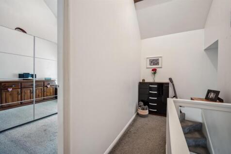 First floor landing.jpg