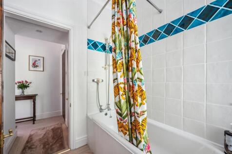 Bathroom towards landing.jpg
