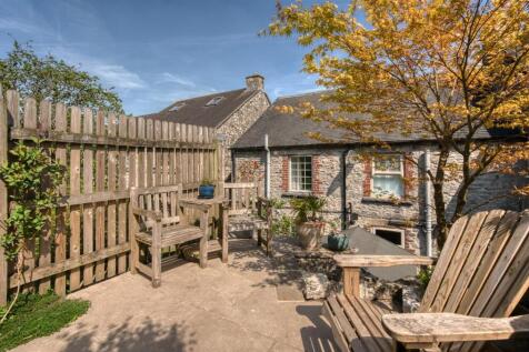 Rear Garden - seating area towards house.jpg