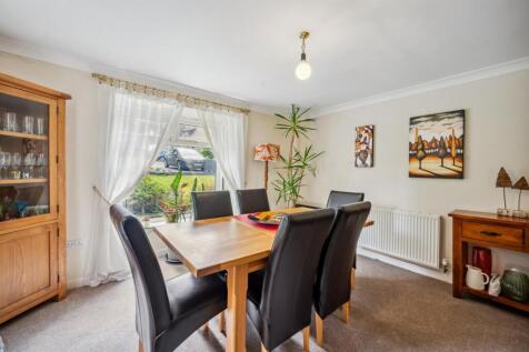 Dining Room.jpg