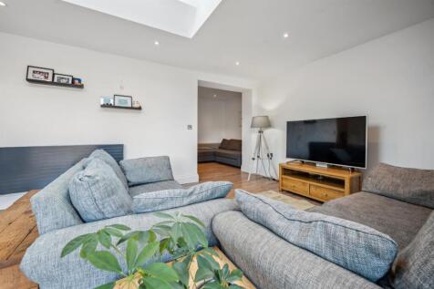 Living-Dining Room towards Snug.jpg
