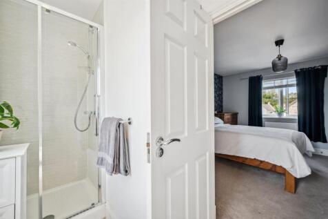 Bedroom One and en-suite.jpg