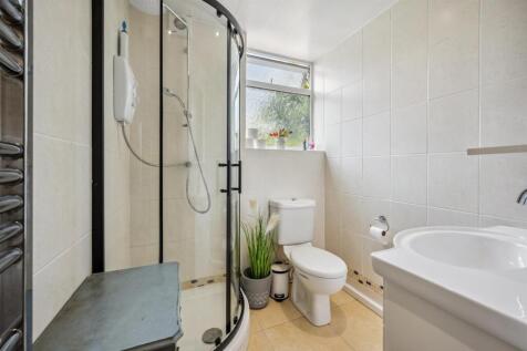 Shower Room.jpg