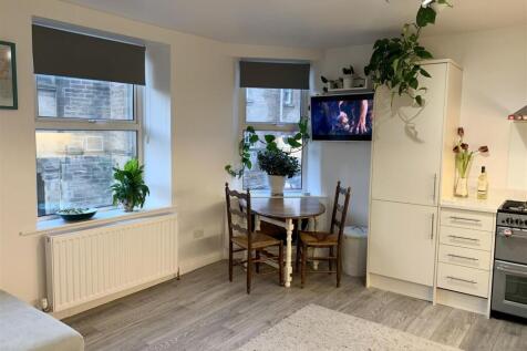 Dining area.JPG