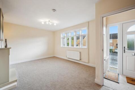 Lounge to window.jpg