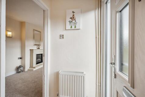 Entrance Porch to Lounge.jpg