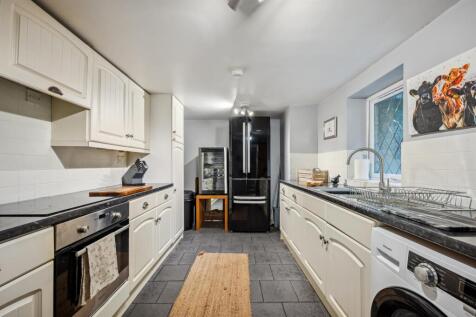 Kitchen.jpg