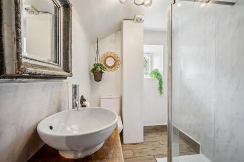 Shower Room to window.jpg