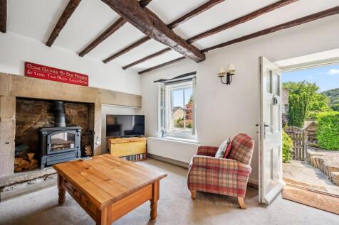Sitting Room and front garden.jpg