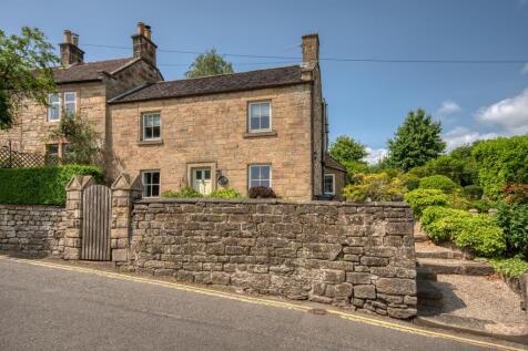 Front of the home from opposite.jpg