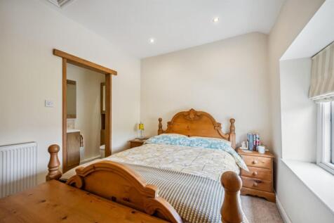 Bedroom One to en-suite.jpg