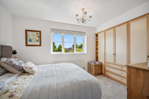 Bedroom One towards wardrobes.jpg