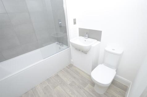 Bathroom.JPG
