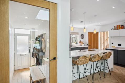 Side Hallway and Kitchen.jpg