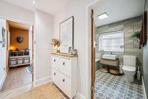 Hallway and Bathroom.jpg