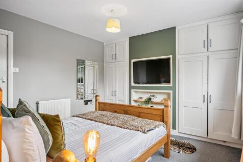 Bedroom One to wardrobes.jpg