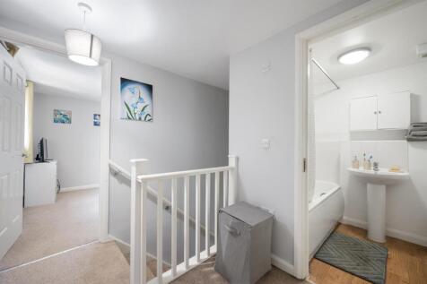 First floor landing.jpg