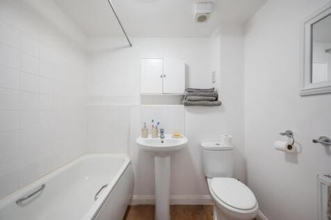 Bathroom.jpg