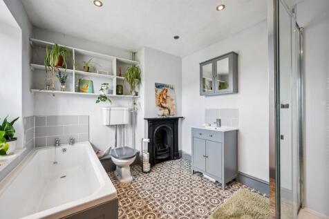 Bathroom Two.jpg