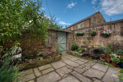 Walled garden.jpg