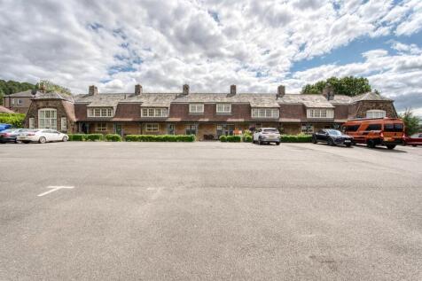 Front of the home parking.jpg