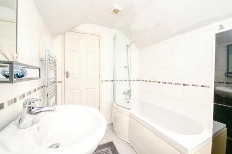 Bathroom - bath  .jpg
