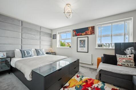 Bedroom One.jpg
