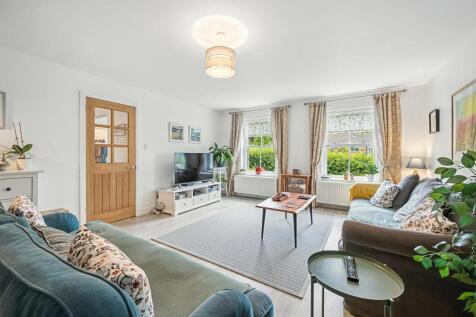 Sitting Room towards windows.jpg