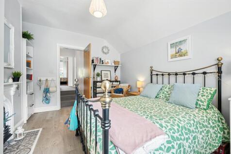 Bedroom One towards landing.jpg