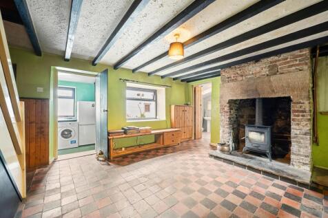 Lounge-Diner to Kitchen.jpg
