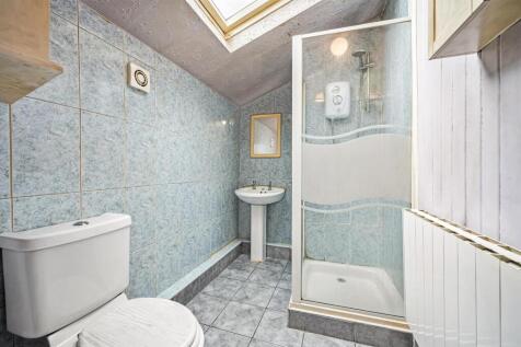 Shower Room.jpg