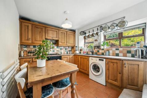 Dining Kitchen.jpg