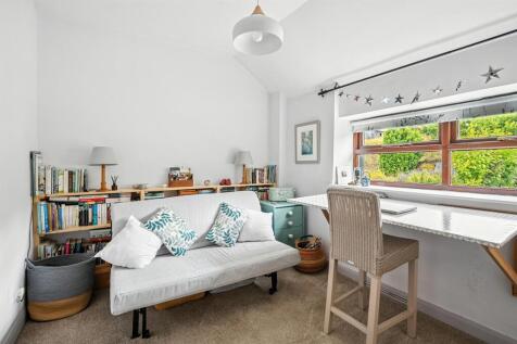 Bedroom One.jpg