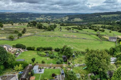 Rear Garden and surrounding countryside.jpg