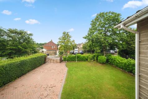 Driveway and Front Garden.jpg