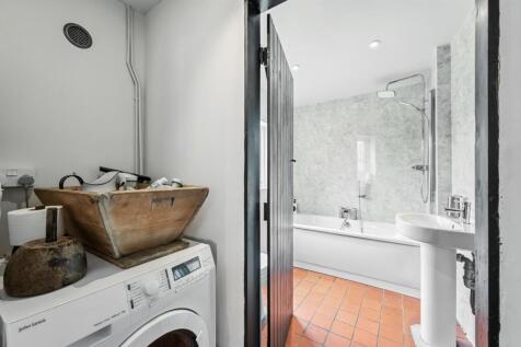 Utility and bathroom.jpg