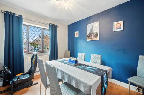 Dining Room to window.jpg
